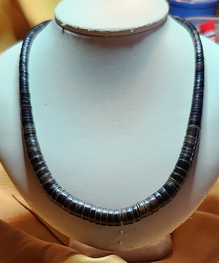 Penn Shell Heishi Choker